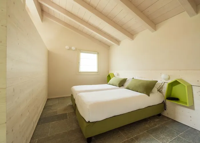 Quader Nidi Nel Kır Evi *