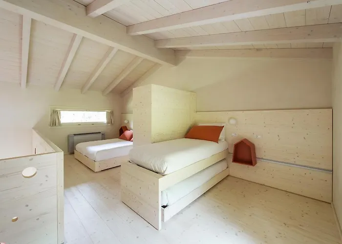 Quader Nidi Nel Kır Evi